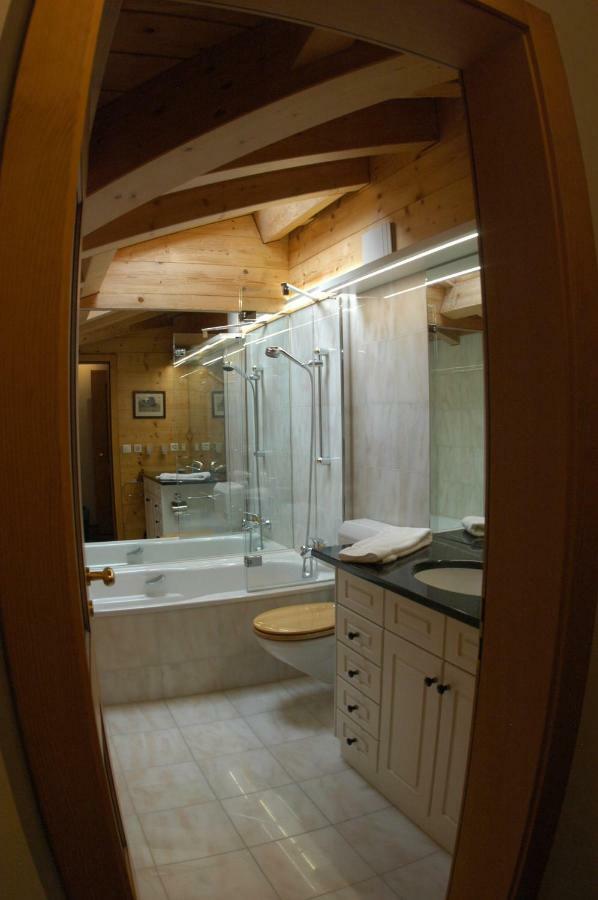 Chalet Guggenbiel Zermatt Exterior photo